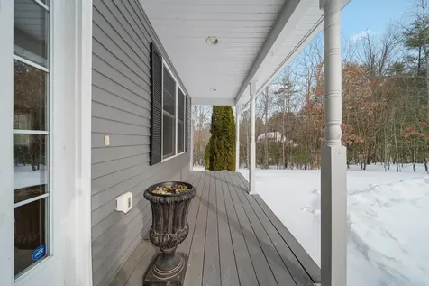 183 Hoit Road Concord NH 03301