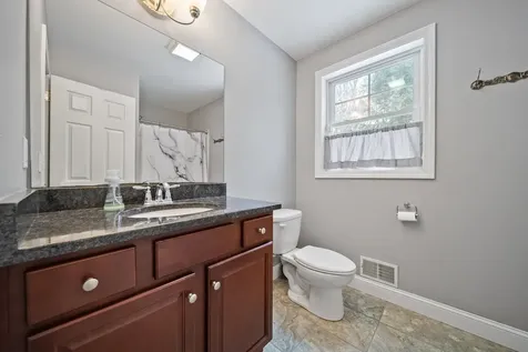 183 Hoit Road Concord NH 03301