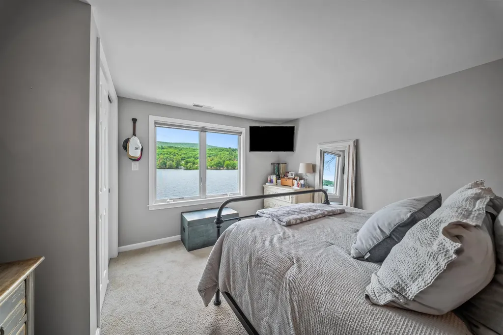 195 East Side Drive Alton NH 03809