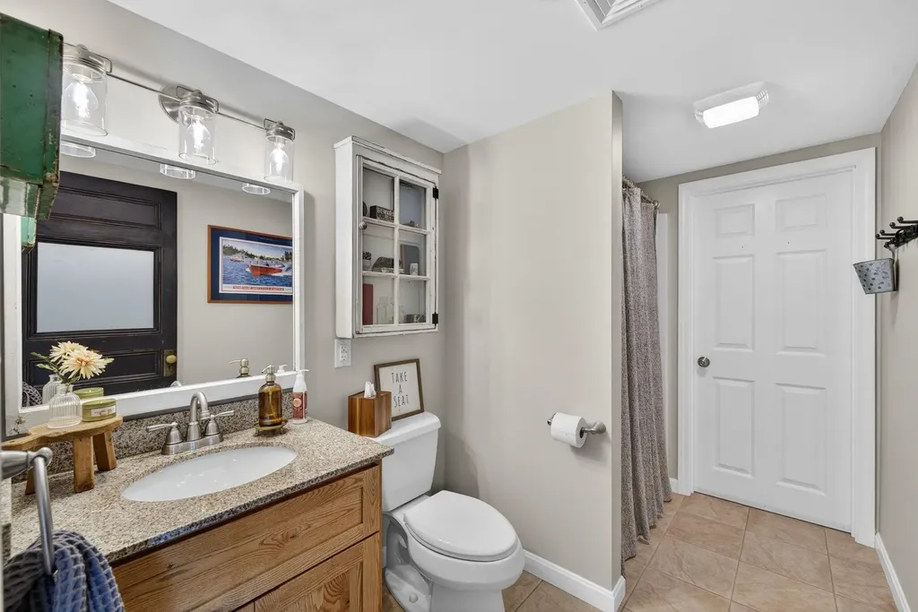 195 East Side Drive Alton NH 03809