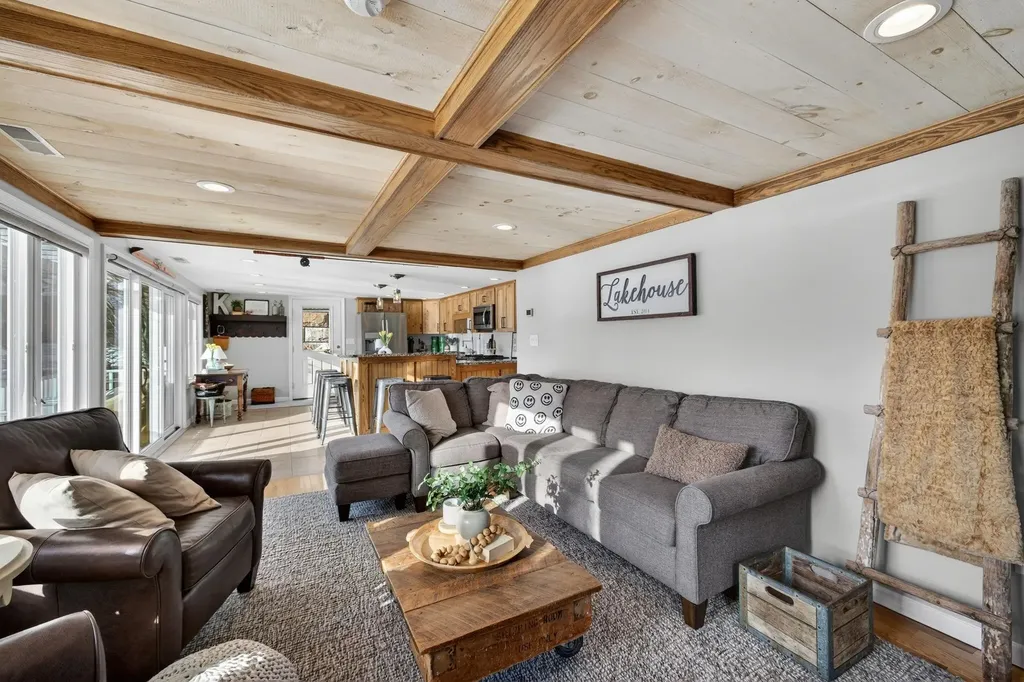 195 East Side Drive Alton NH 03809