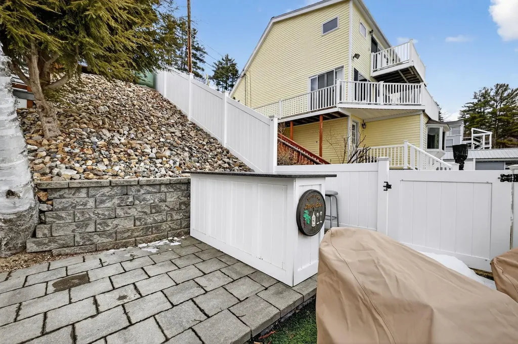 195 East Side Drive Alton NH 03809