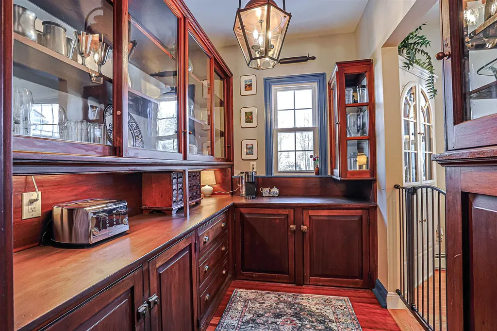 120 S Mast Street Goffstown NH 03045