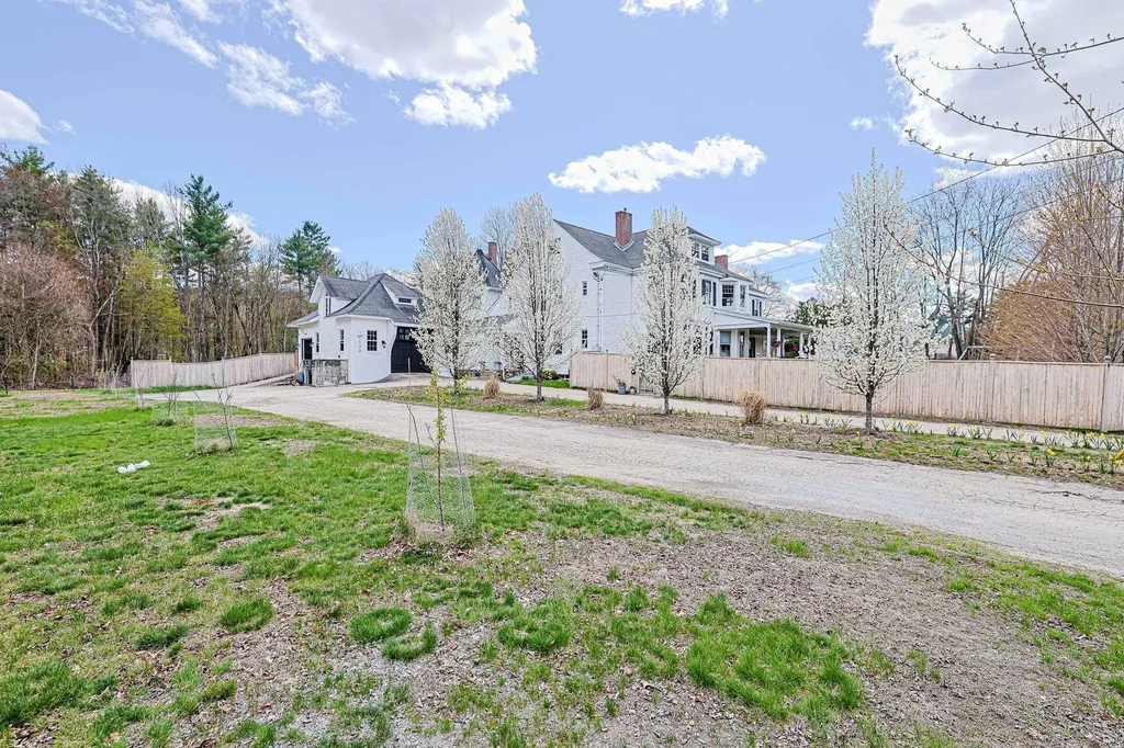 120 S Mast Street Goffstown NH 03045