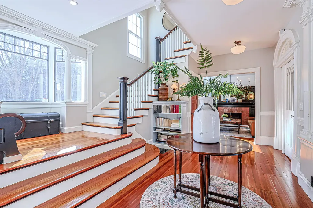 120 S Mast Street Goffstown NH 03045