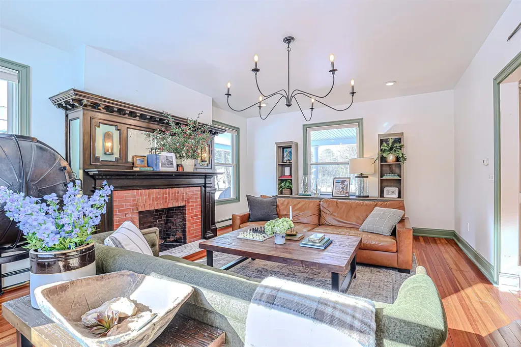 120 S Mast Street Goffstown NH 03045