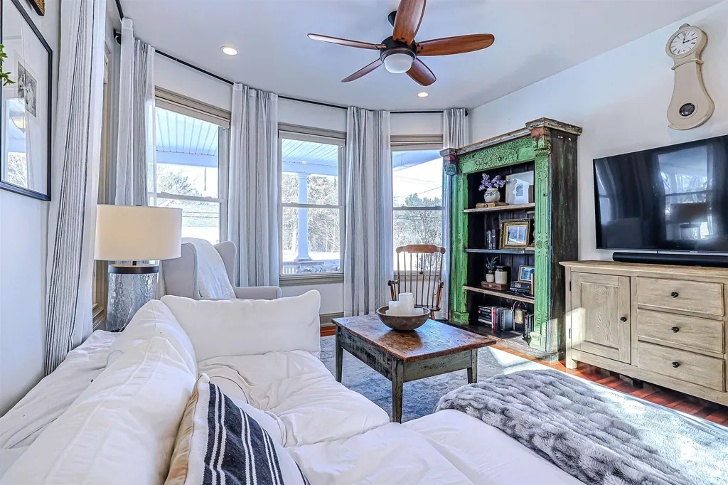 120 S Mast Street Goffstown NH 03045