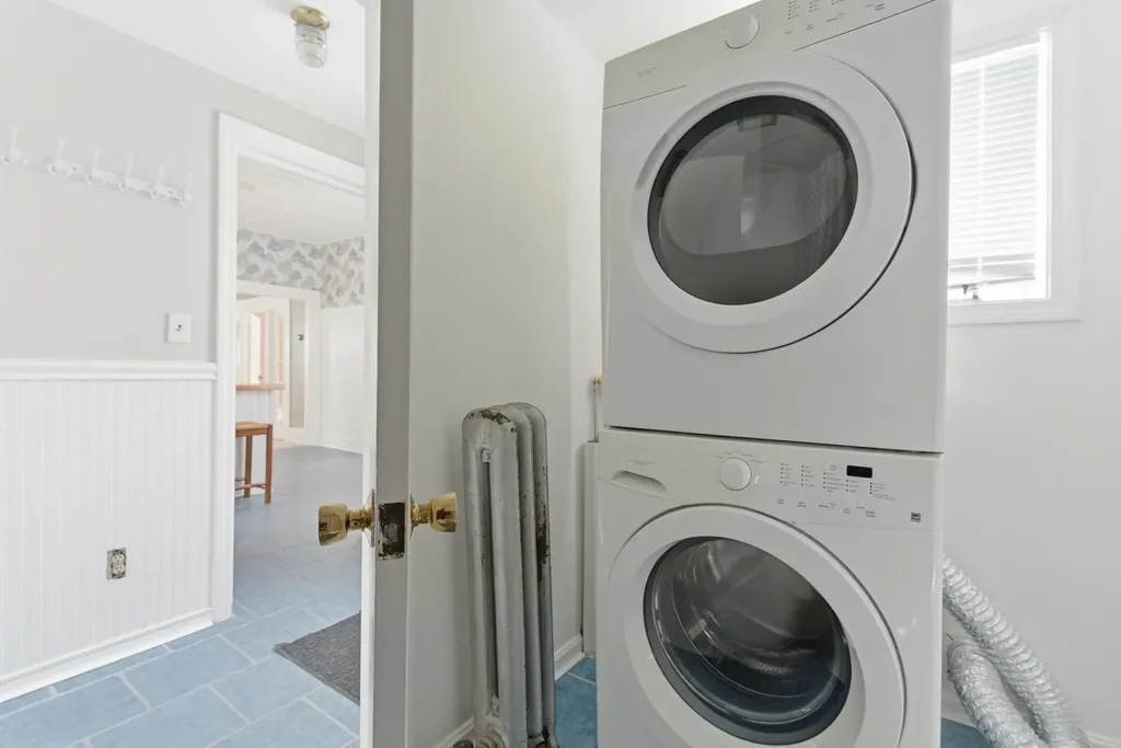 30 Ray Street Manchester NH 03104