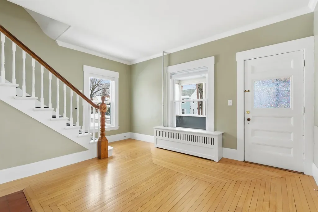 30 Ray Street Manchester NH 03104