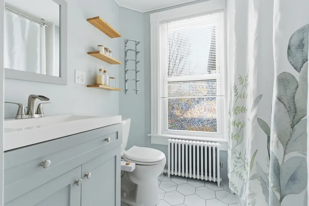 30 Ray Street Manchester NH 03104