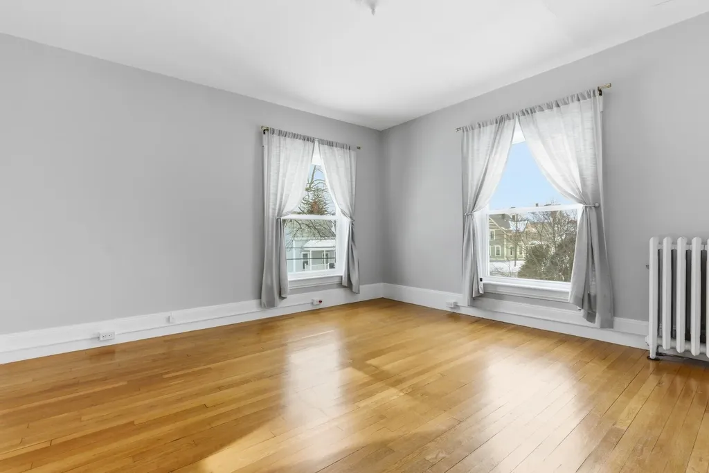 30 Ray Street Manchester NH 03104