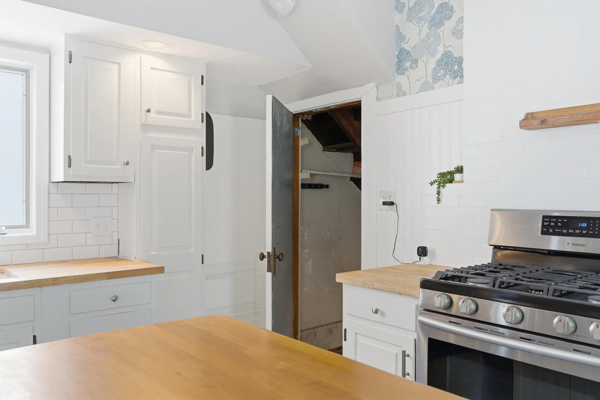 30 Ray Street Manchester NH 03104