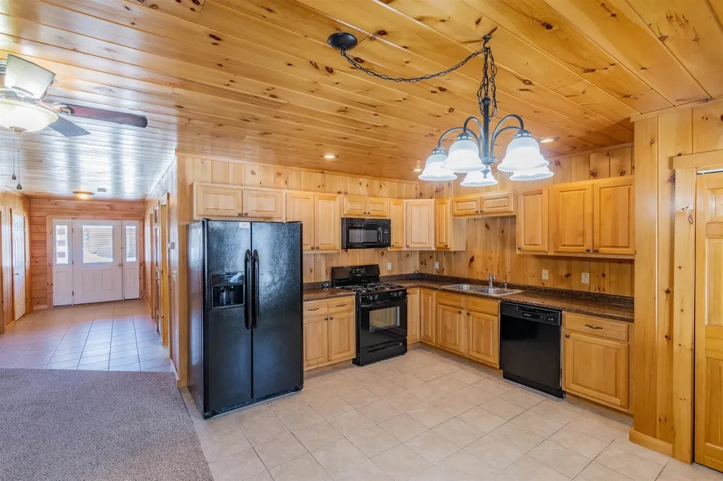 181 Benton Road Haverhill NH 03774