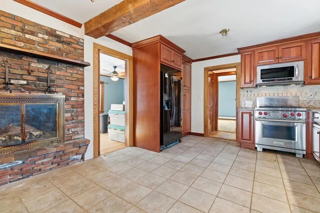 22 Bible Hill Road Claremont NH 03743