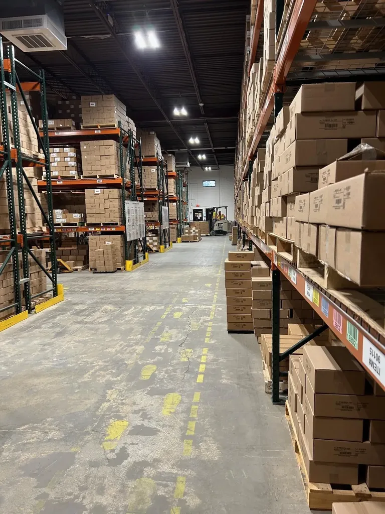 8 Delta Drive Londonderry NH 03053