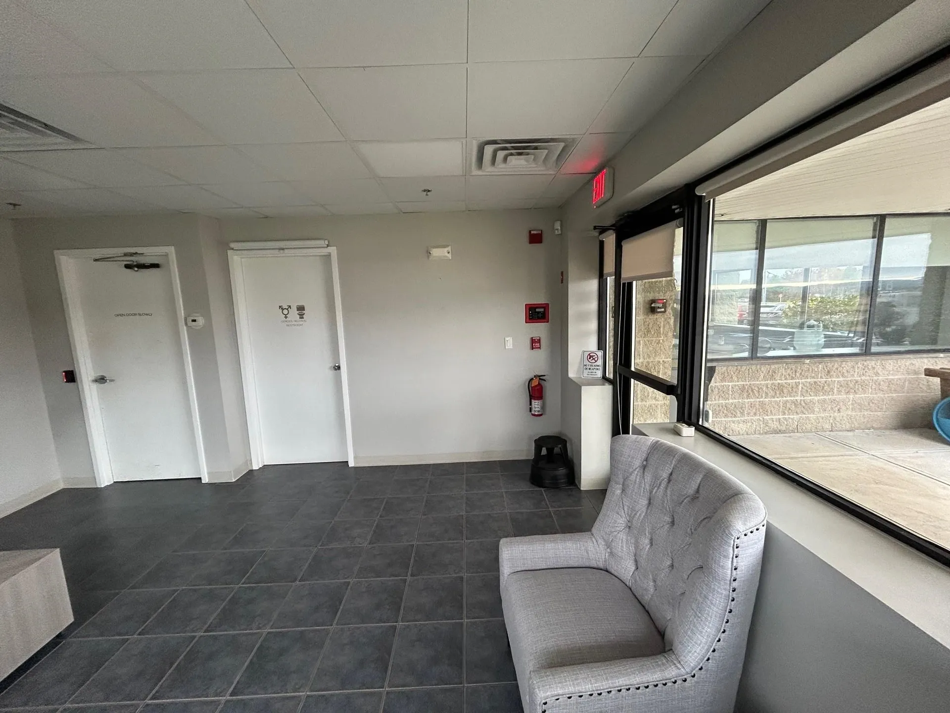 8 Delta Drive Londonderry NH 03053