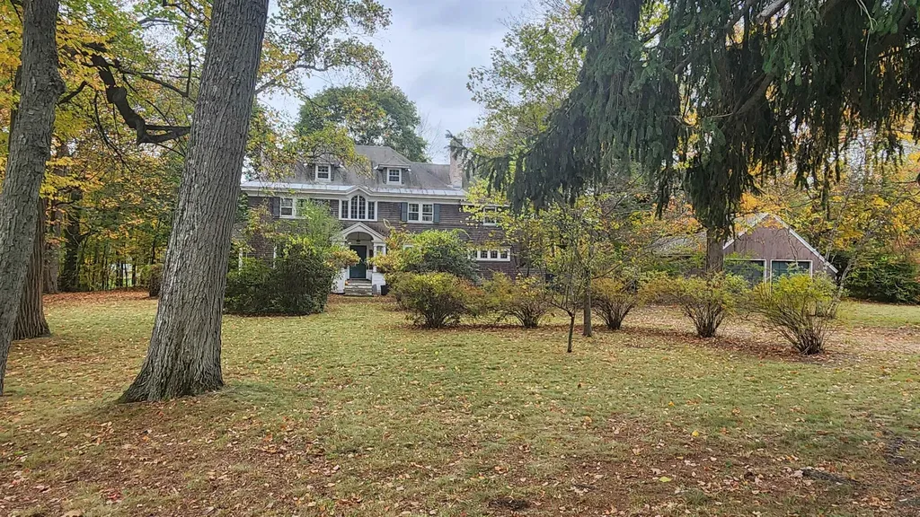 15 Bailey Avenue Claremont NH 03743