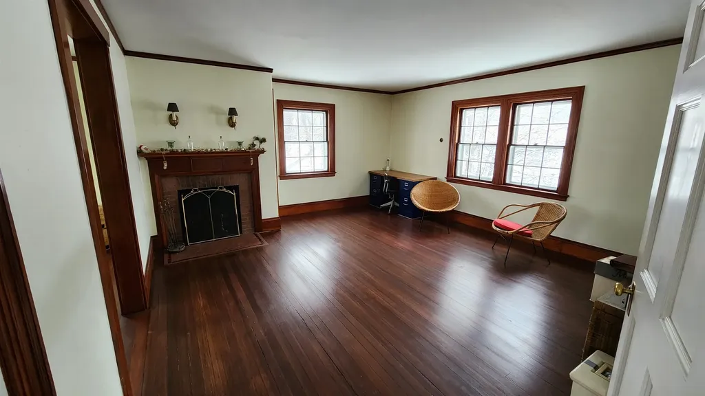 15 Bailey Avenue Claremont NH 03743