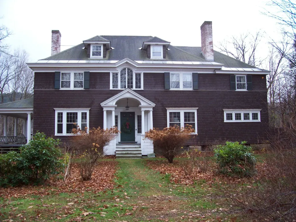 15 Bailey Avenue Claremont NH 03743