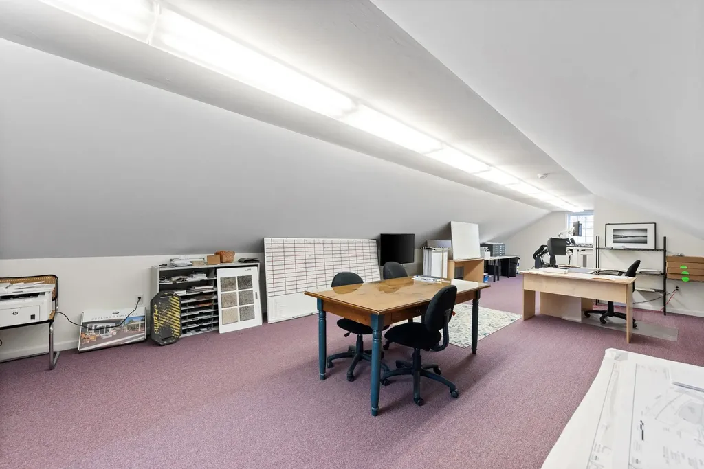 399 Nh Route 49 Campton NH 03223