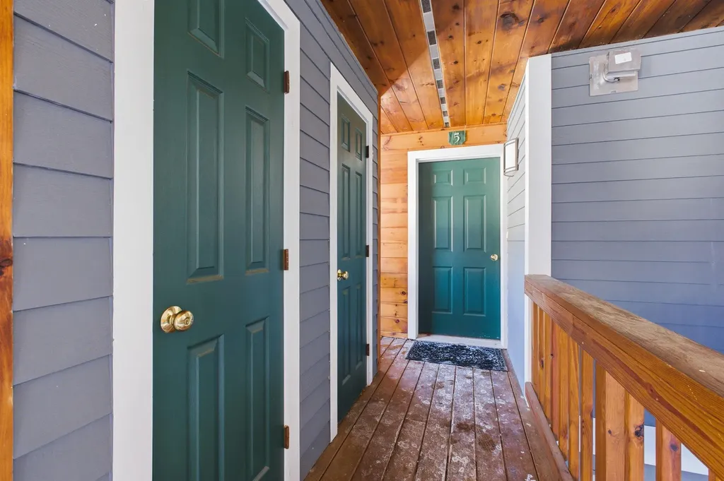 5 White Oak Lane Lincoln NH 03251