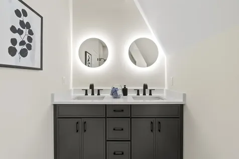 #2 Woodbury Reserve Portsmouth NH 03801