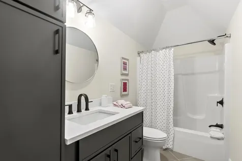 #2 Woodbury Reserve Portsmouth NH 03801