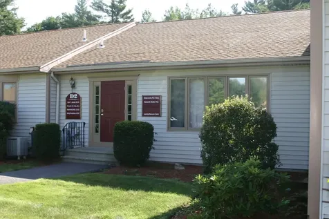 12 Parmenter Road Londonderry NH 03053