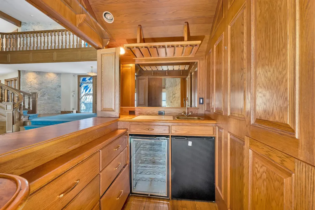 211 Dockham Shore Road Gilford NH 03249