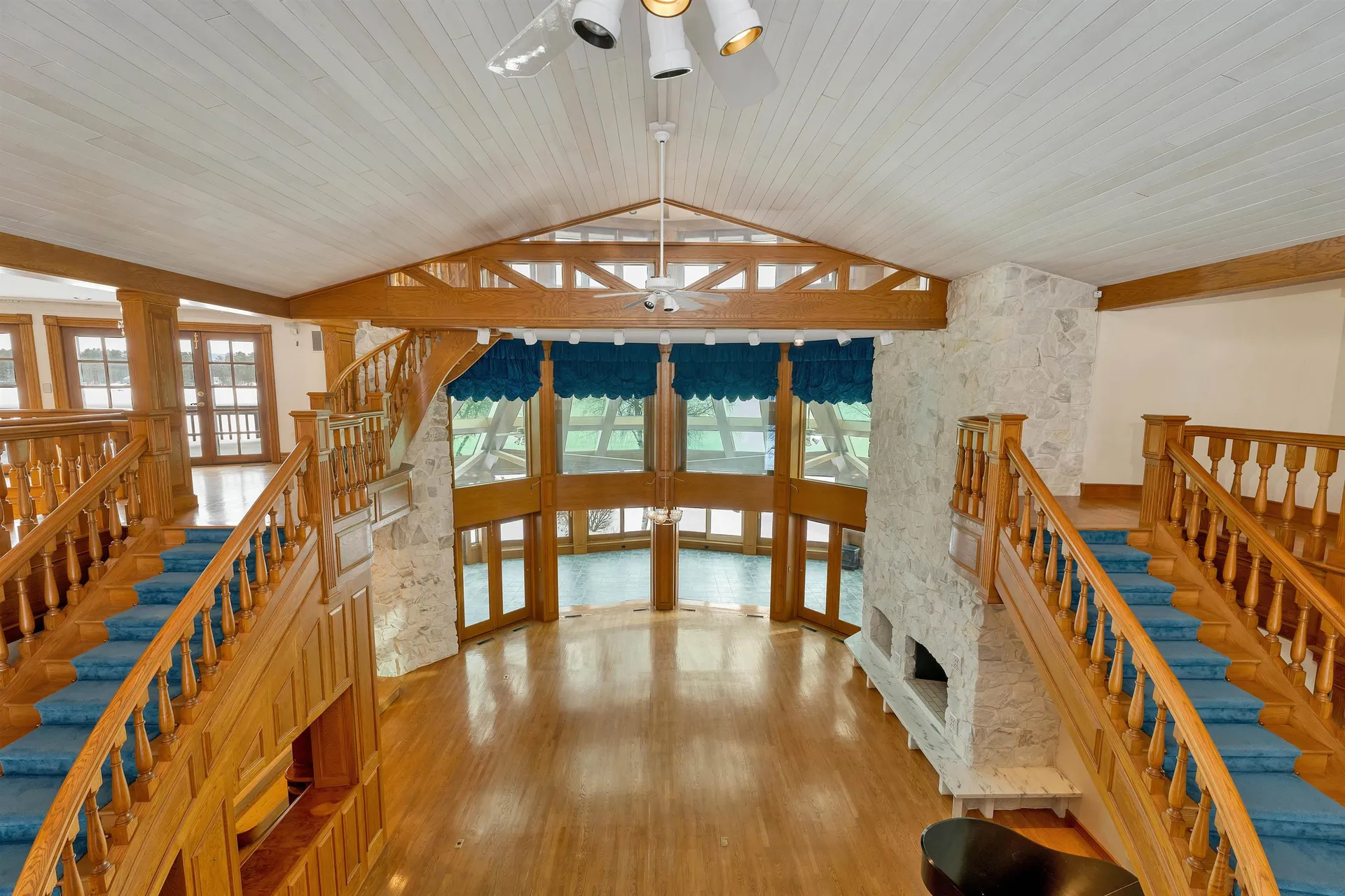 211 Dockham Shore Road Gilford NH 03249