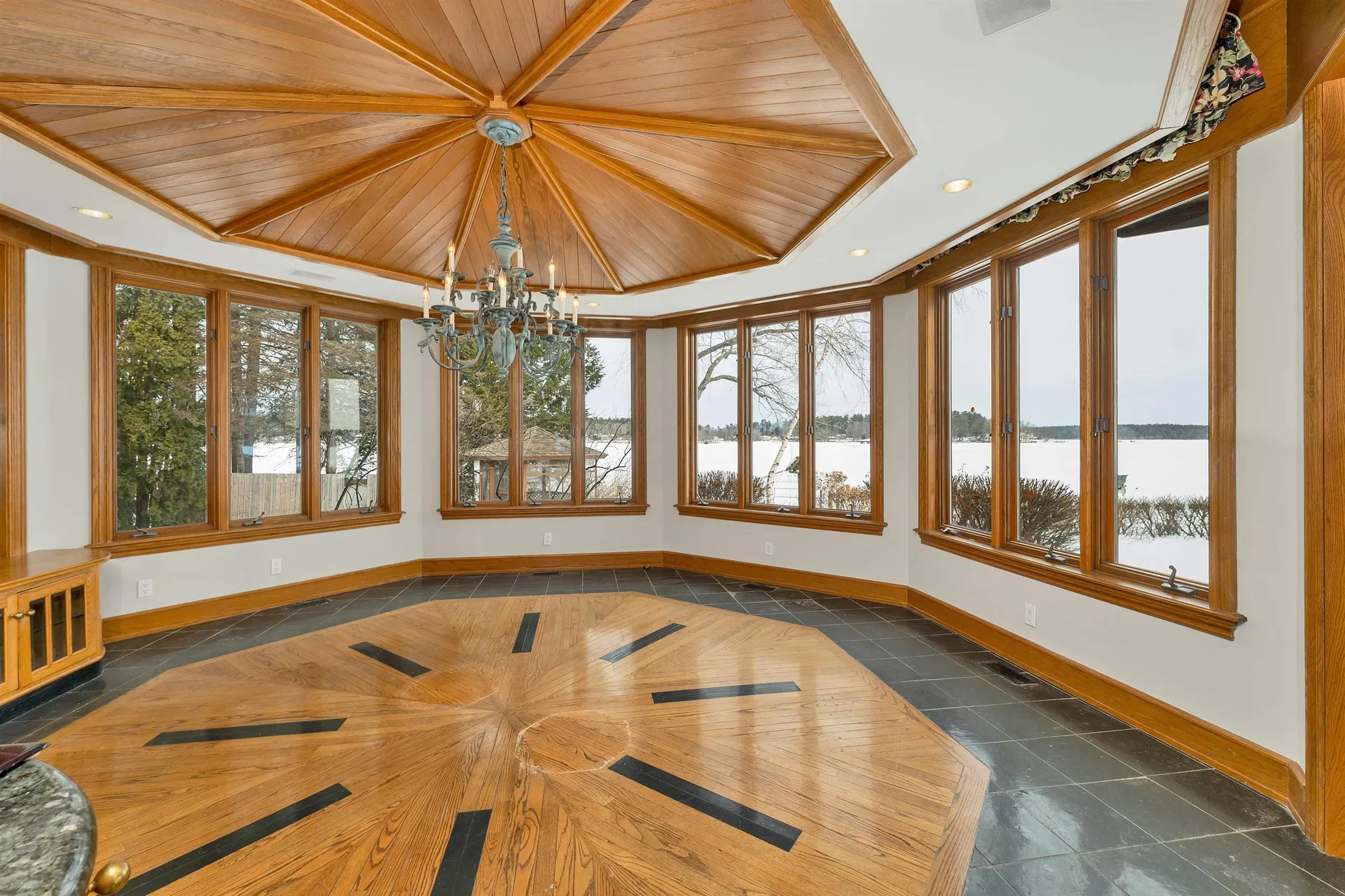 211 Dockham Shore Road Gilford NH 03249