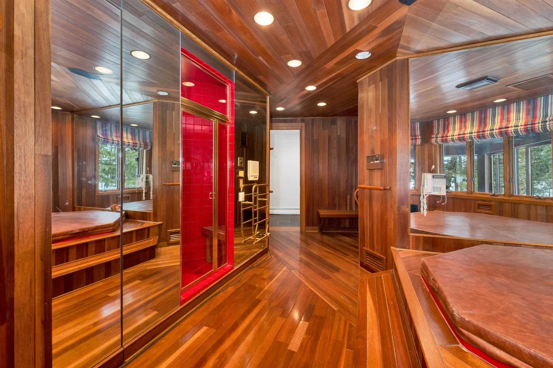 211 Dockham Shore Road Gilford NH 03249