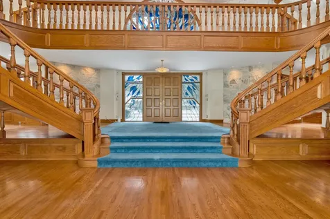 211 Dockham Shore Road Gilford NH 03249