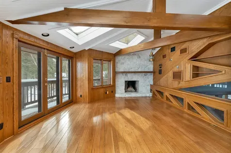 211 Dockham Shore Road Gilford NH 03249