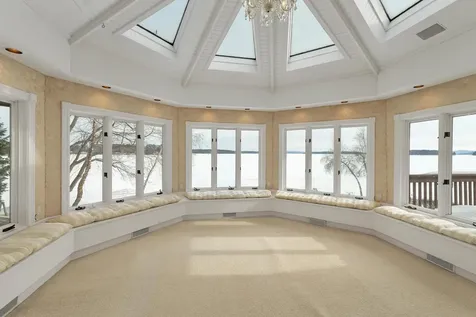 211 Dockham Shore Road Gilford NH 03249