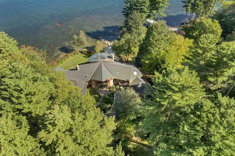 211 Dockham Shore Road Gilford NH 03249