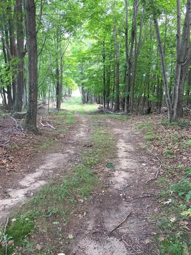 7-101 Mack Hill Road Amherst NH 03031