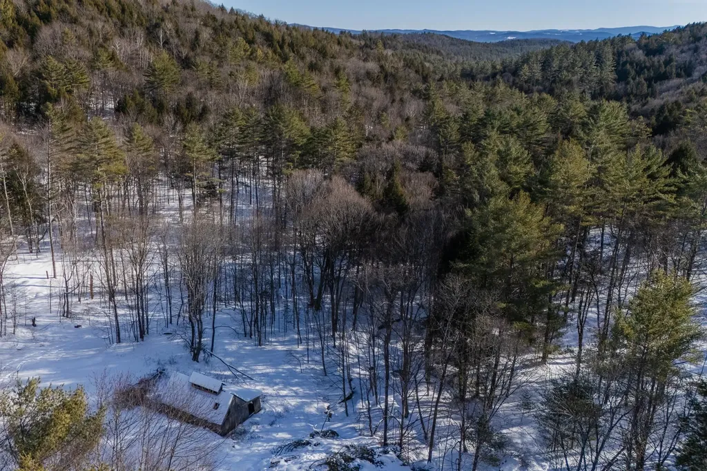 00 Pero Hill Road Thetford VT 05075