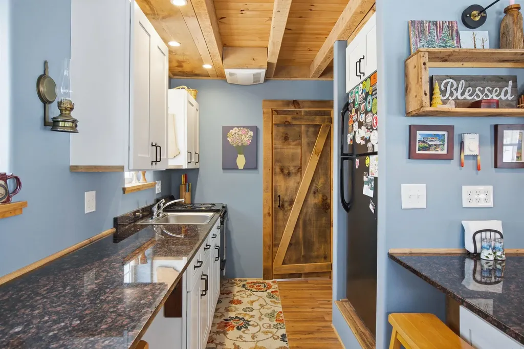 32 Deckmans Road Danbury NH 03230