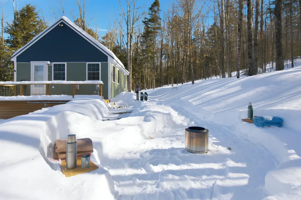 32 Deckmans Road Danbury NH 03230