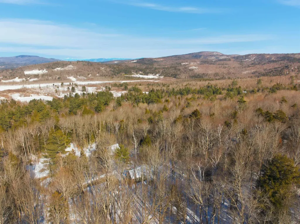 32 Deckmans Road Danbury NH 03230