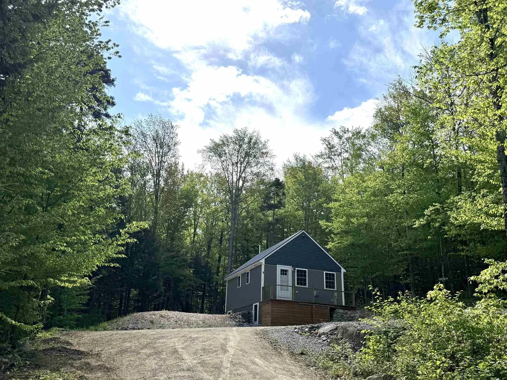 32 Deckmans Road Danbury NH 03230