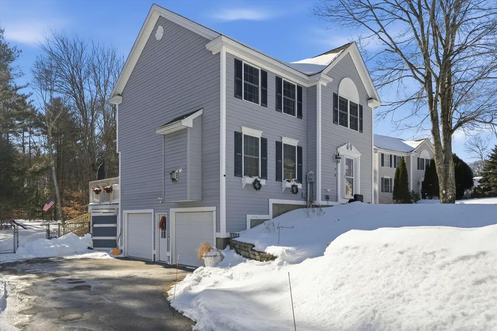 7 Boulder Court Raymond NH 03077