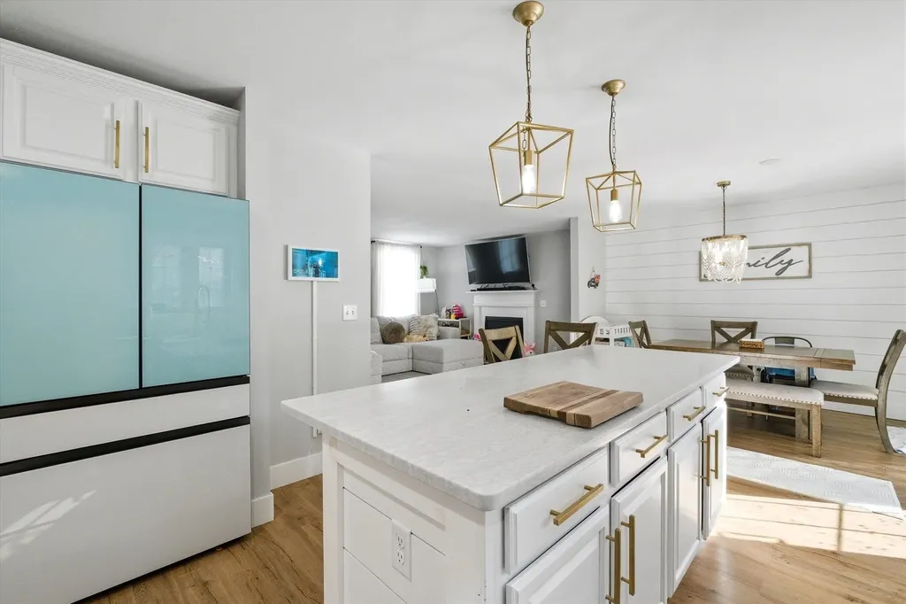 7 Boulder Court Raymond NH 03077