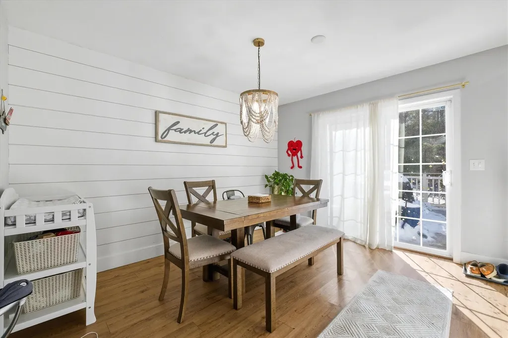 7 Boulder Court Raymond NH 03077