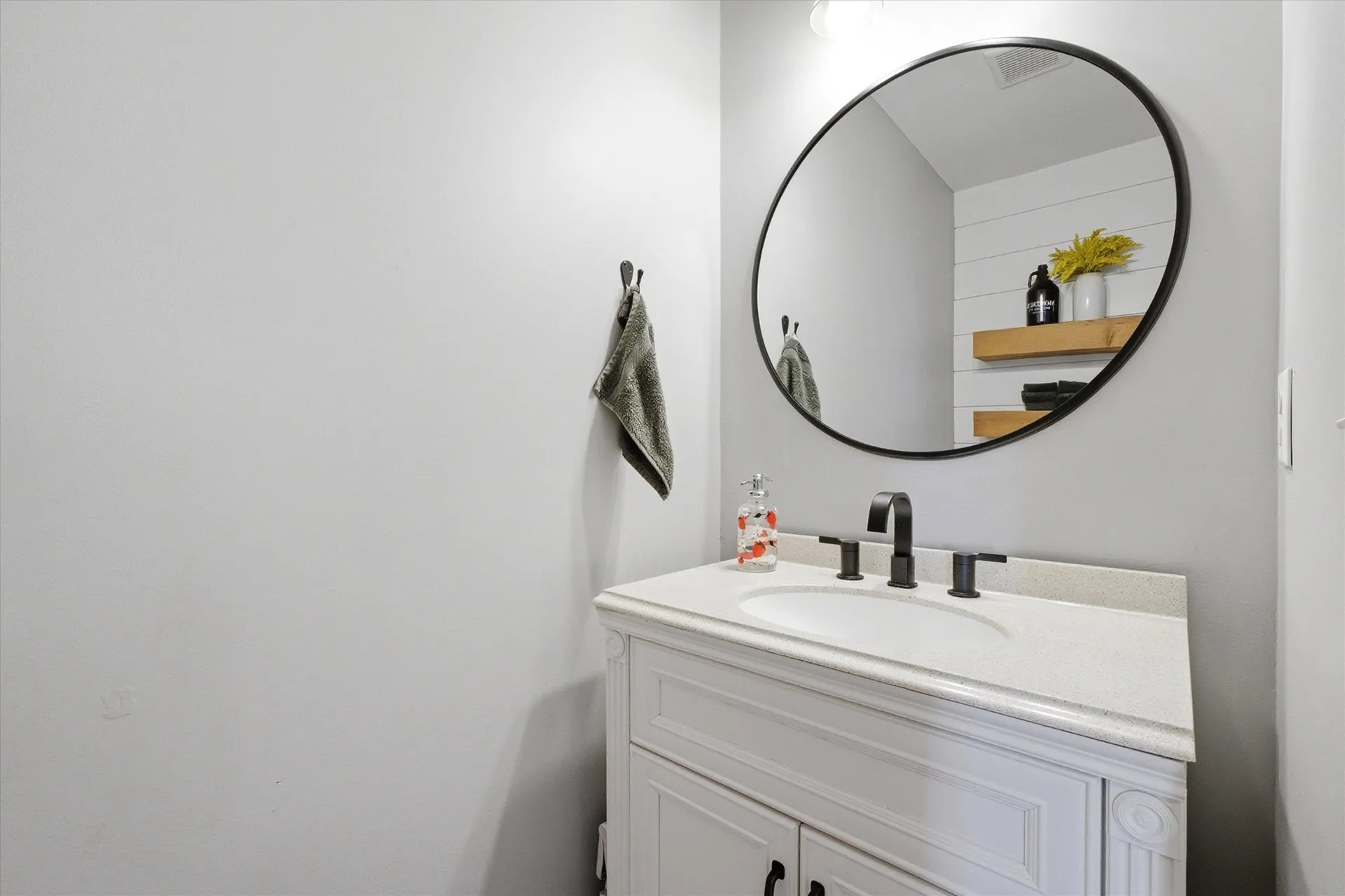 7 Boulder Court Raymond NH 03077