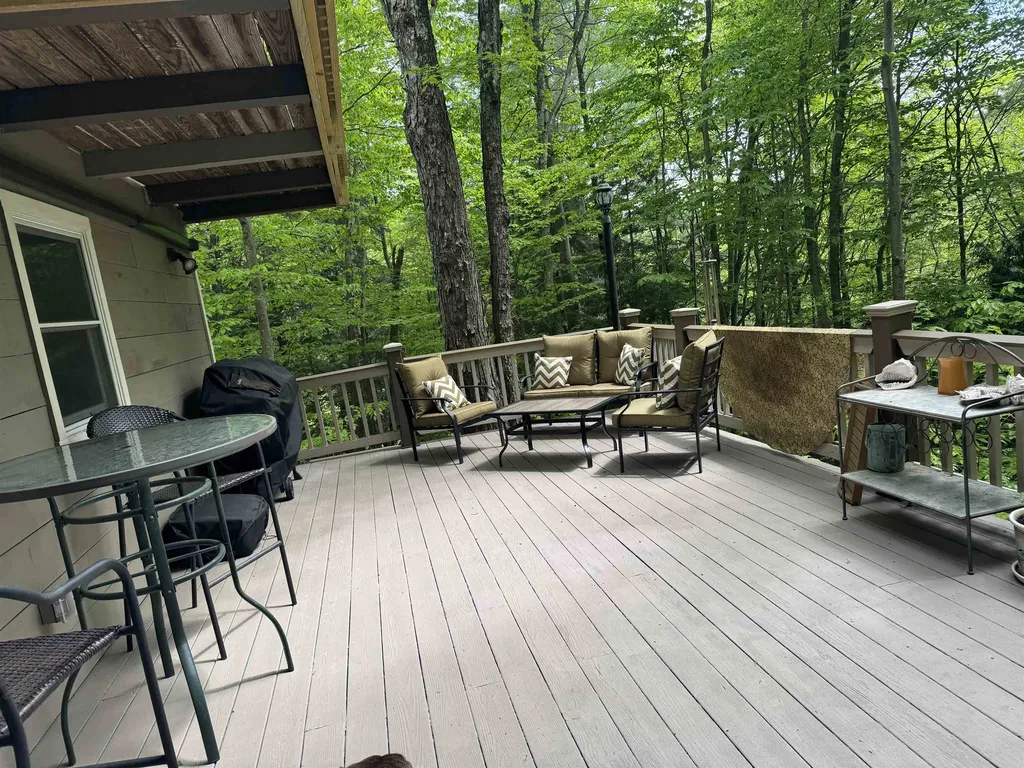 128 Upper Pines Road Warren VT 05674