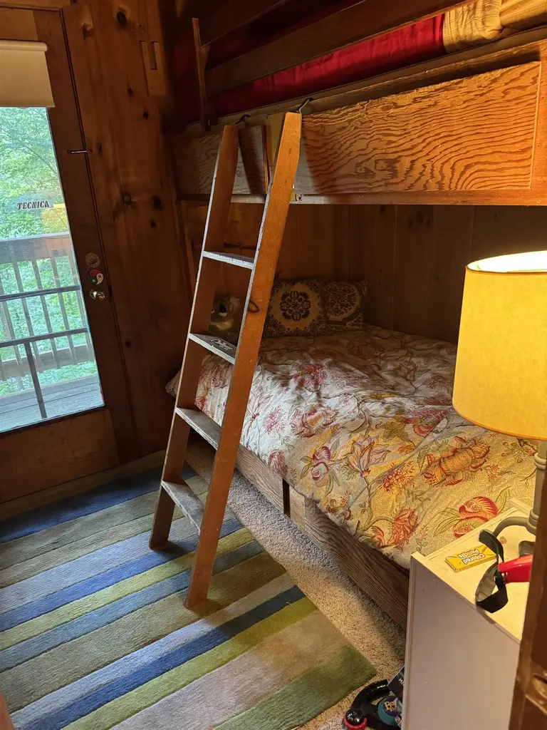 128 Upper Pines Road Warren VT 05674