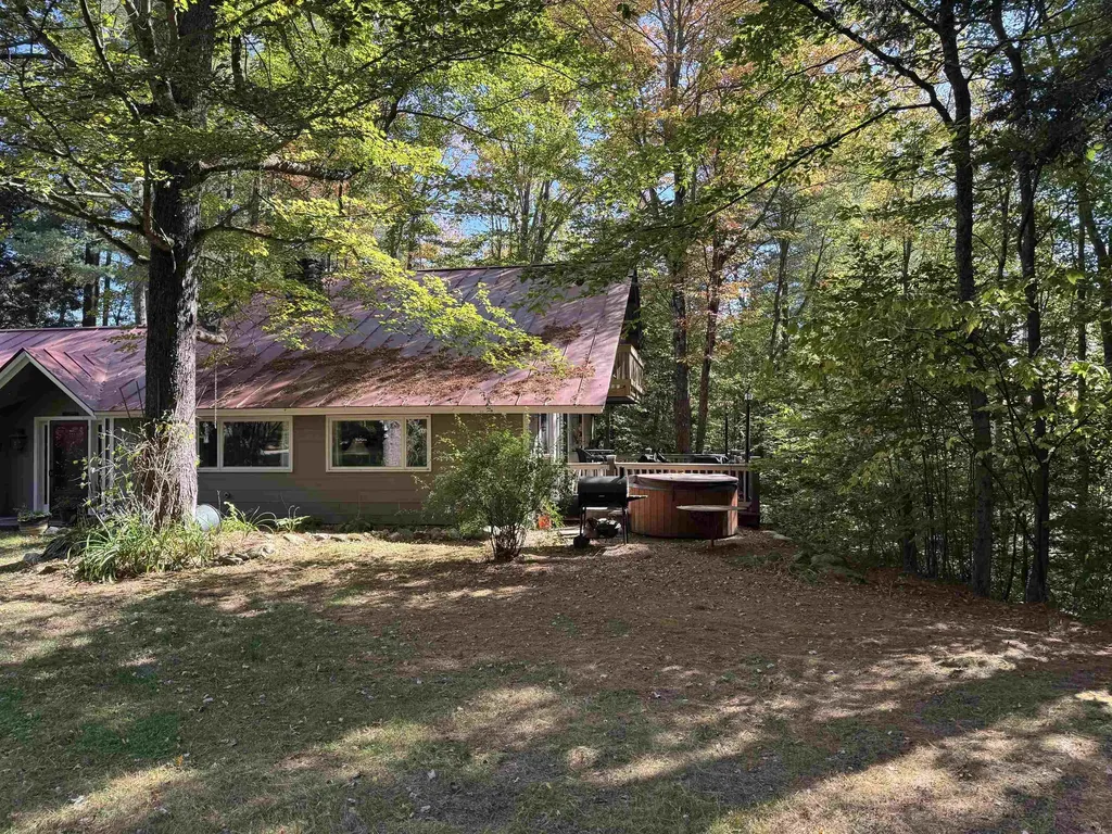 128 Upper Pines Road Warren VT 05674