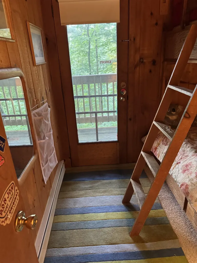 128 Upper Pines Road Warren VT 05674